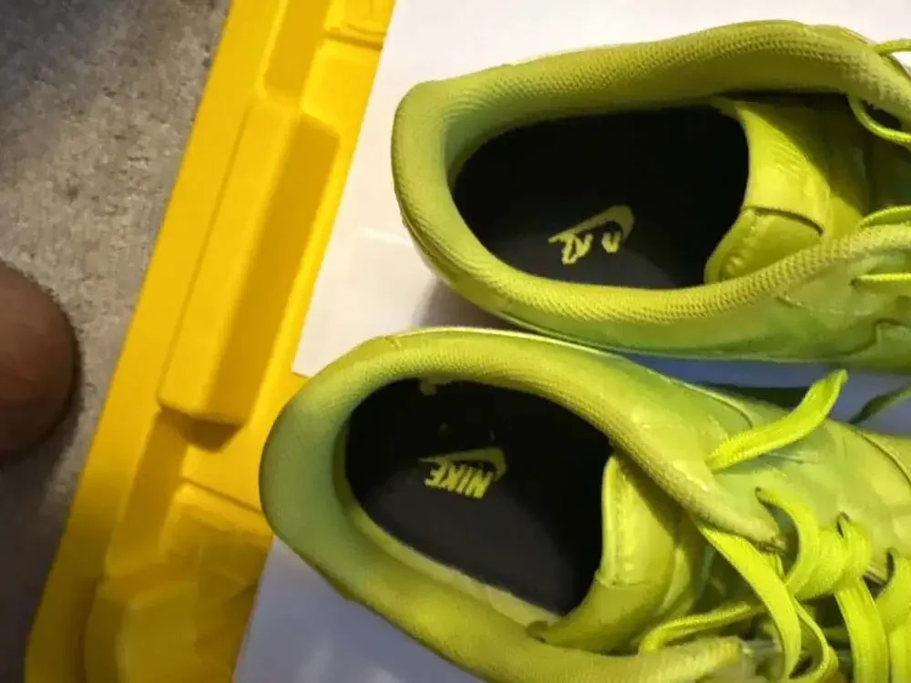 Nike Air Force 1 '07 LV8 UV Size 15 Volt Neon Green Sneakers